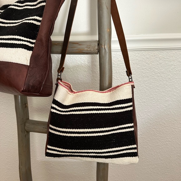 Striped Black and White Shoulder Bag - Picture 1 of 4